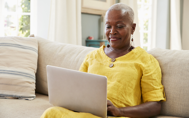 Lady on laptop