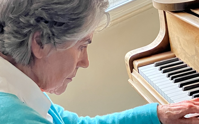 Cecilia Gordon playing the piano.