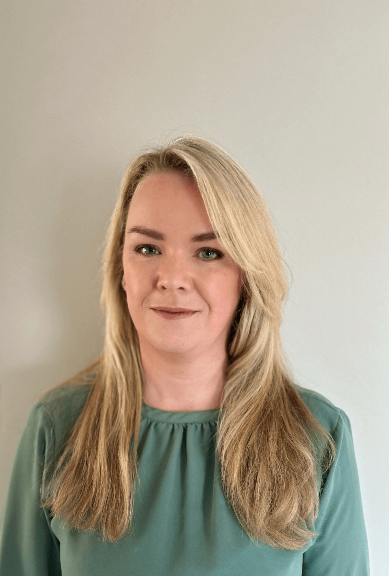 Lisa Wynne – she/her