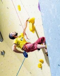 Madrid-based rock climber with Parkinson's Jordi Cruz 