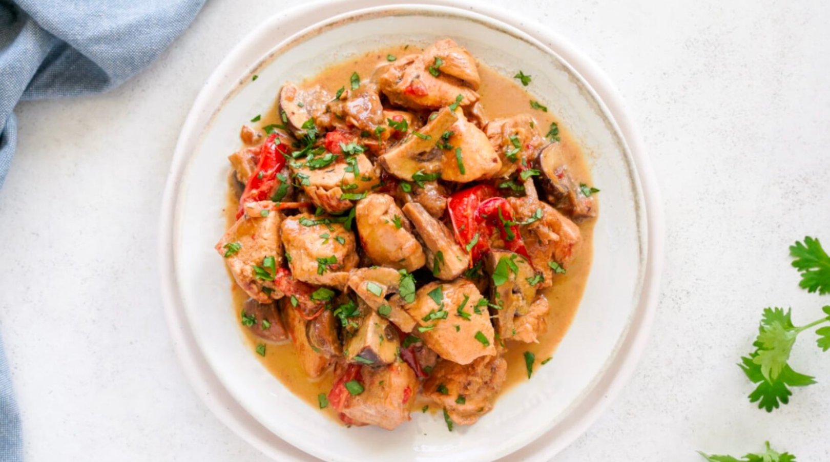 Creamy one pan chicken, bell pepper and mushroom recipe