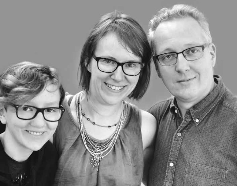 sara-riggare-and-family